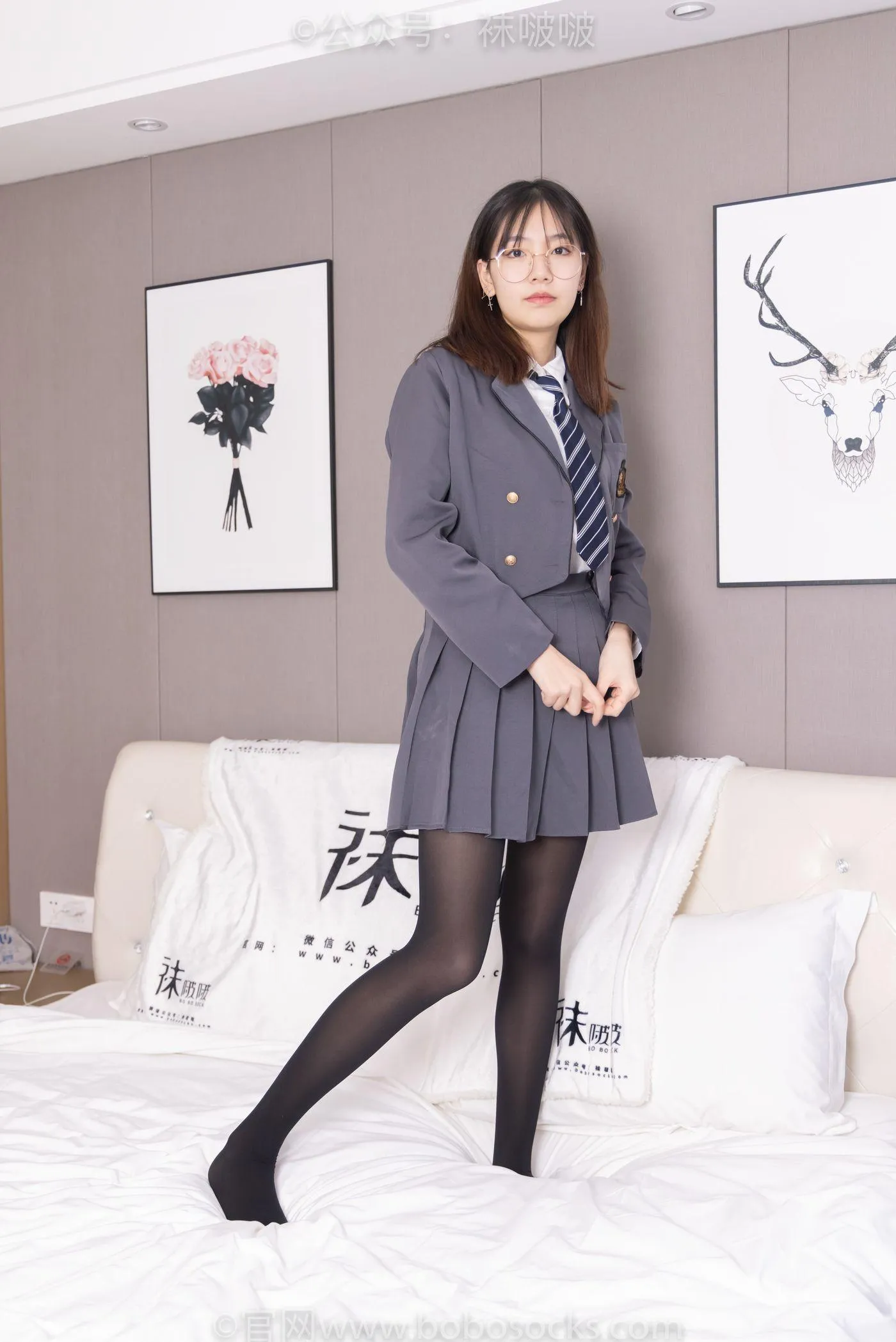 [BoBoSocks袜啵啵]NO.060 小甜豆-JK制服、皮鞋、厚黑丝 [131P]插图2